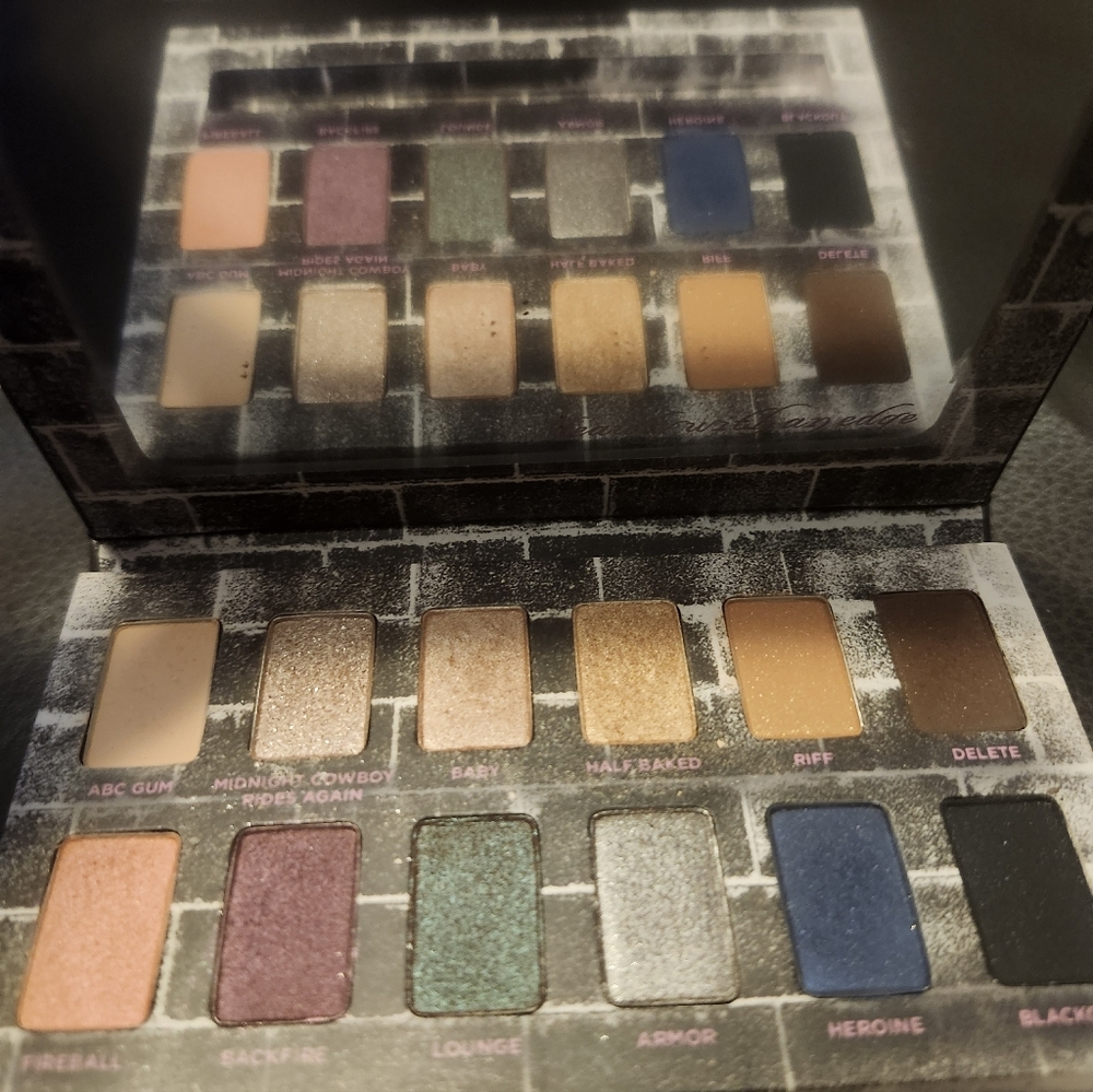 Urban Decay Nocturnal Eyeshadow Box